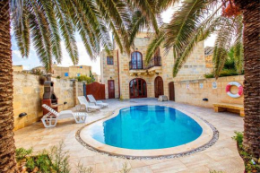 5 Bedroom Holiday Home with Private Pool